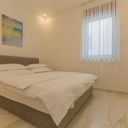 Allegra 3* Omiš