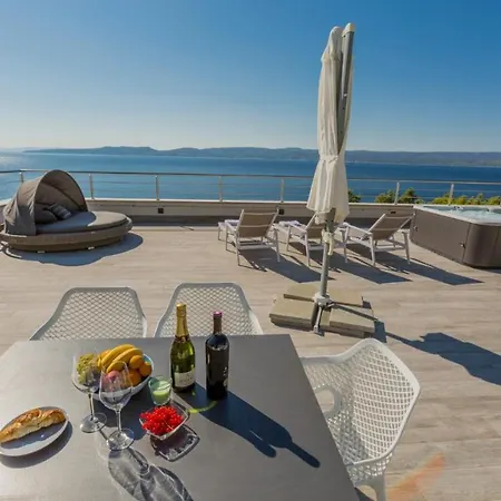 Allegra 3* Omiš